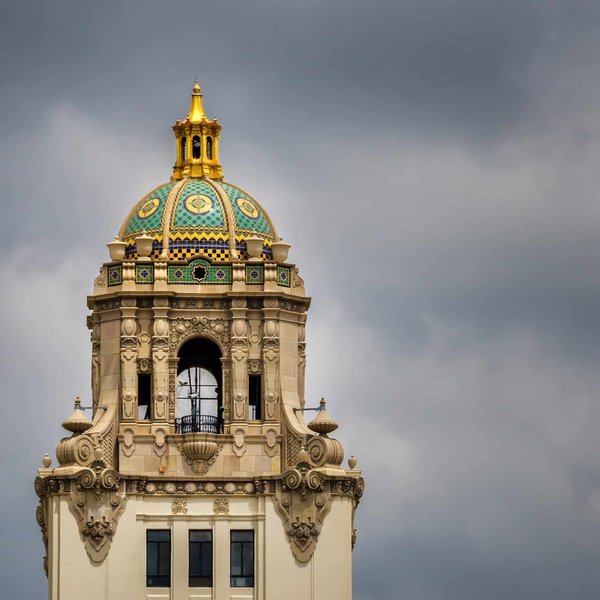 Quelles sont les raisons qui font du Piaggio Beverly 400 le meilleur choix pour conduire en ville ?